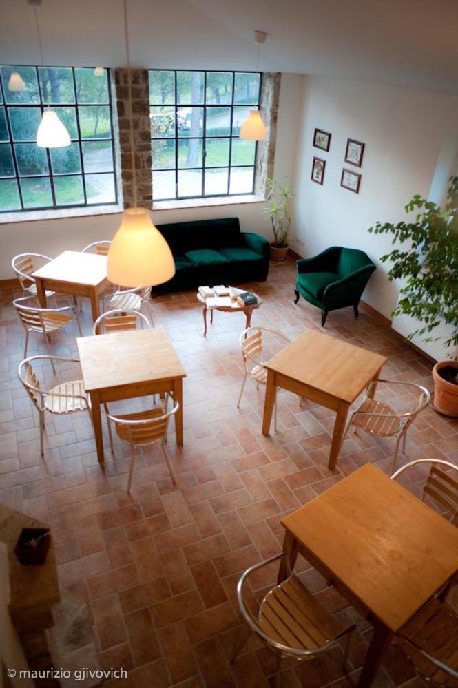 Agriturismo Tenuta Conti Faina Fratta Todina Exteriör bild